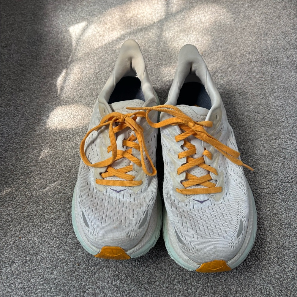 HOKA size 8.5 used but stilll good tread and color